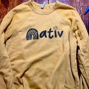 Nativ sweatshirt- super soft fleece on inside